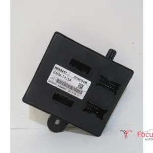 Regeleenheid RENAULT Twingo III (BCM) Budget