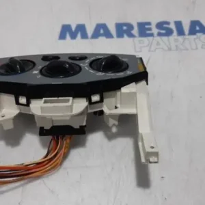 Bedieningselement verwarming & ventilatie RENAULT Trafic II Kasten (FL) Flitsaanbieding