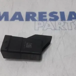 Relais gloeisysteem (voorverwarmen) RENAULT Trafic III Kasten (FG) Beperkte Voorraad