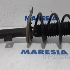 Veerpoot PEUGEOT PARTNER Box Body/MPV Must-Have