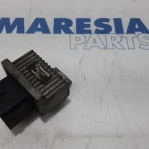 Relais gloeisysteem (voorverwarmen) PEUGEOT PARTNER Box Body/MPV Ambachtelijk