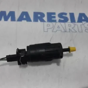 Reinigingsvloeistofsproeier PEUGEOT Boxer Kasten (--) Betaalbaar