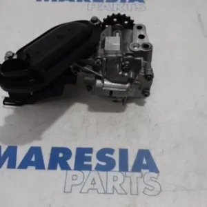 Oliepomp RENAULT Trafic II Kasten (FL) Beperkte Voorraad