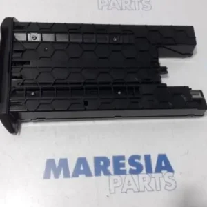 Koop Vandaag Handschoenenvak deksel RENAULT Master III Pritsche/Fahrgestell (EV, HV, UV)