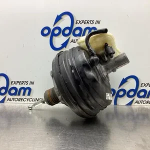 Modern Rembekrachtiger VW PASSAT (3B3)